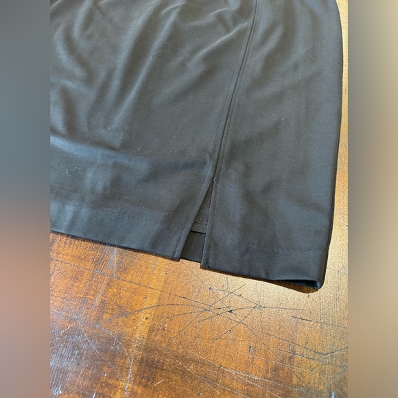 Chico’s Fully-Lined Zip-Up Black Skirt - Picture 3 of 9